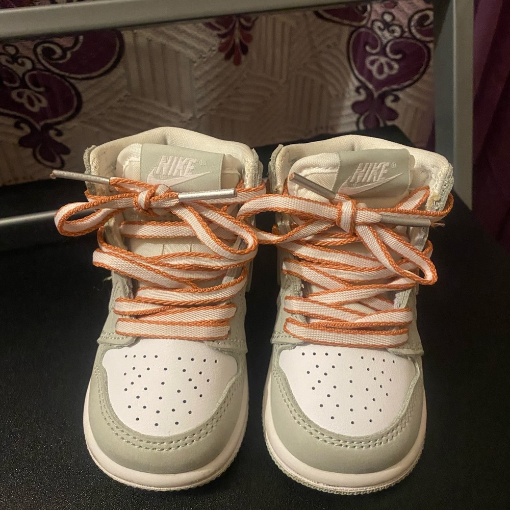 Nike Kids' White and Green Sneakers